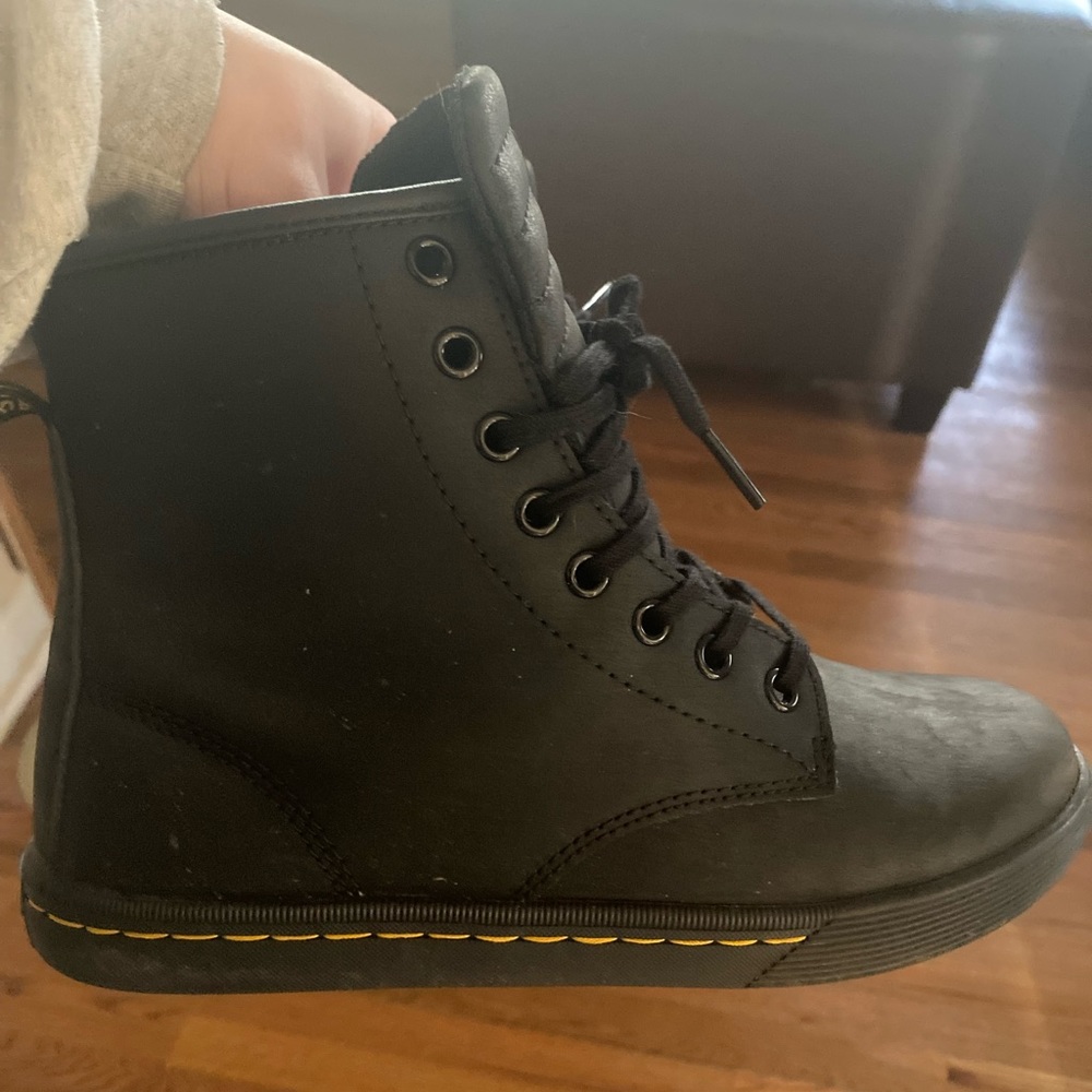 DR MARTINS SNEAKER BOOTS SIZE 7